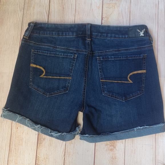 American Eagle 360 super stretch midi Jean short - Picture 2 of 3